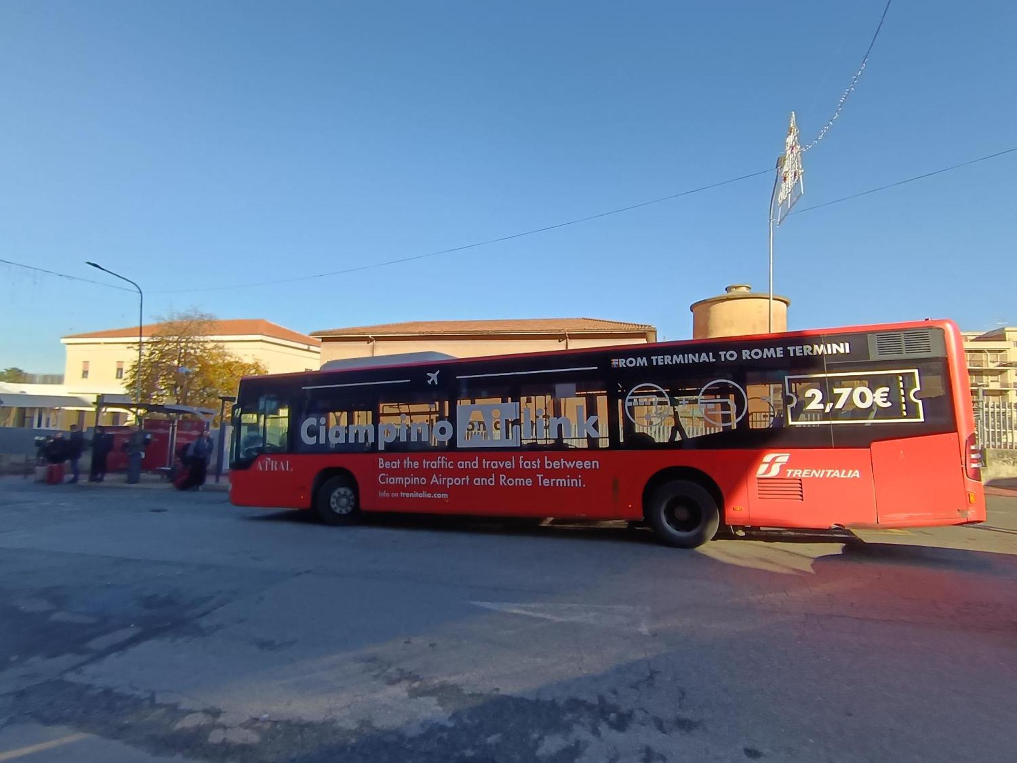Adriatic Room 50 M Dalla Stazione Ferroviaria Di Ciampino E Dalla Navetta Aeroportuale Ngoại thất bức ảnh