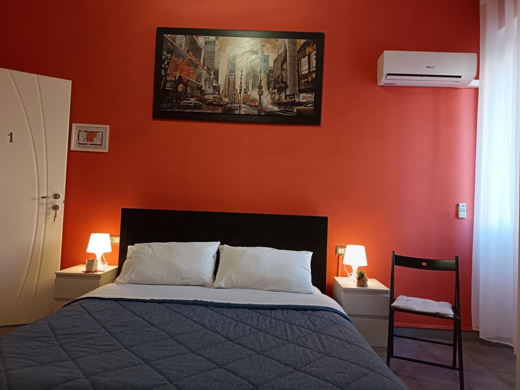 Adriatic Room 50 M Dalla Stazione Ferroviaria Di Ciampino E Dalla Navetta Aeroportuale Ngoại thất bức ảnh