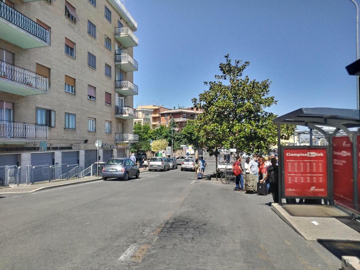 Adriatic Room 50 M Dalla Stazione Ferroviaria Di Ciampino E Dalla Navetta Aeroportuale Ngoại thất bức ảnh